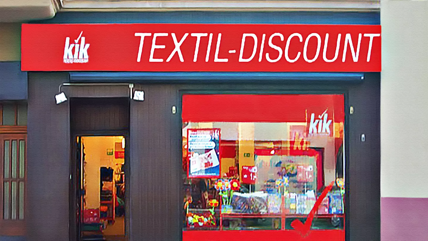 Foto van de eerste KiK-vestiging, die het startschot vormde voor het succesverhaal van KiK, dat inmiddels meer dan 4.200 vestigingen telt in 14 Europese landen